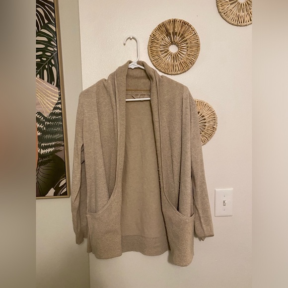 Selling because don’t have office job anymore - Picture 1 of 1